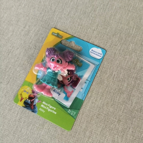 Sesame Street ABBY Mini Figure Waving Micro Toy Collection Topper New - Picture 2 of 5